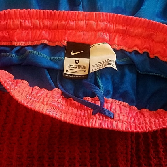 Nike Shorts - Picture 2 of 3